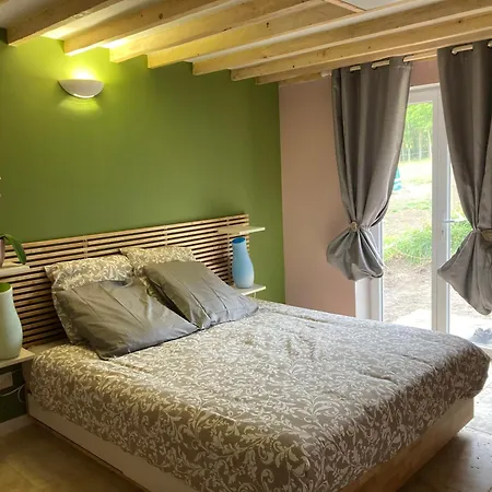 Le Du Domaine De La Fresnee